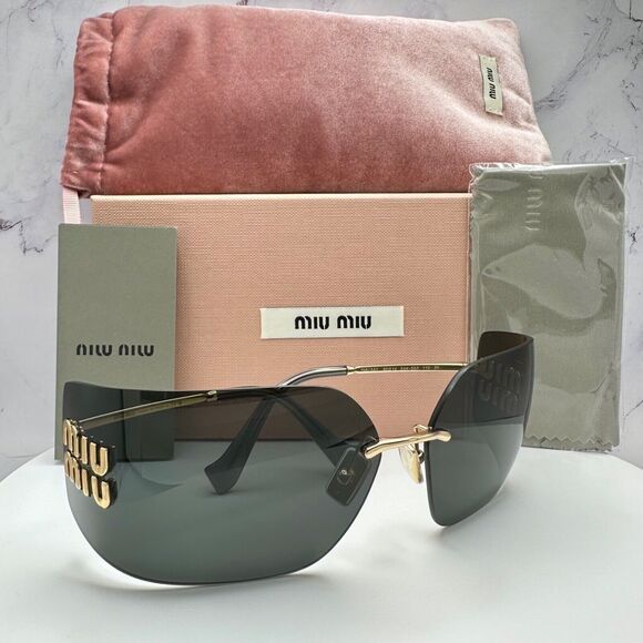 New MIU MIU Sunglasses - Picture 1 of 16
